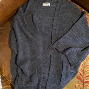 Women’s Navy Blue cardigan with pockets.